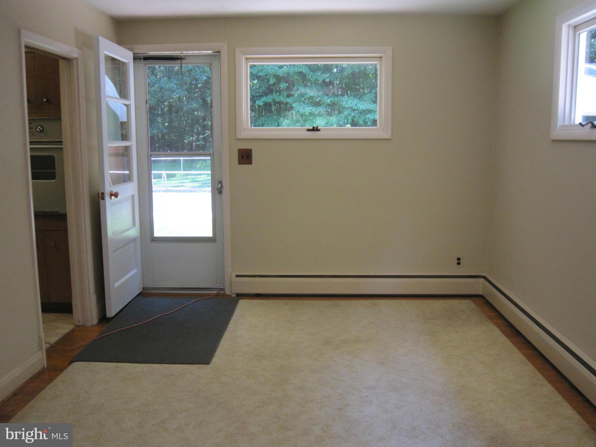 12311 Dover Road Reisterstown, MD 21136 - Photo 10 of 19 Dining Room