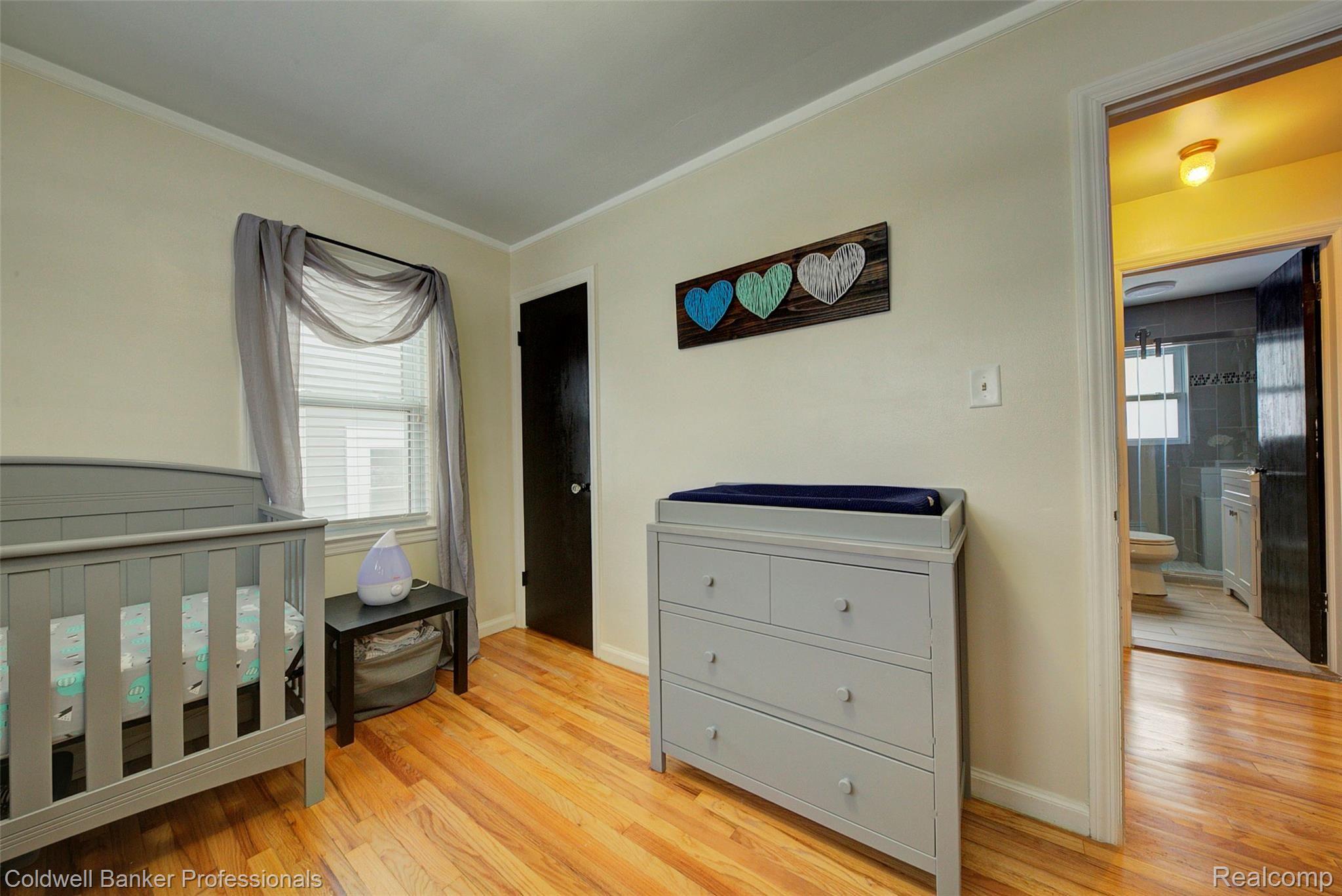 3919 Durham Road Royal Oak, MI 48073 - Photo 26 of 40 930A3896_7_8.jpg