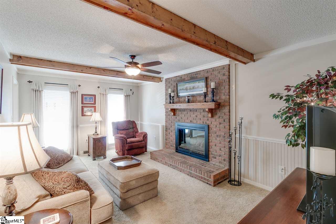 237 Hardwood Road Greenville, SC 29607 - Photo 8 of 36 Gallery Image 8