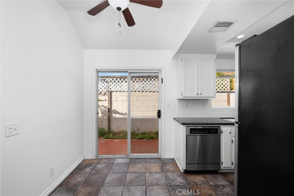 856 West Olive Avenue, Unit C Monrovia, CA 91016 - Photo 13 of 37 a view of an empty room with a window
