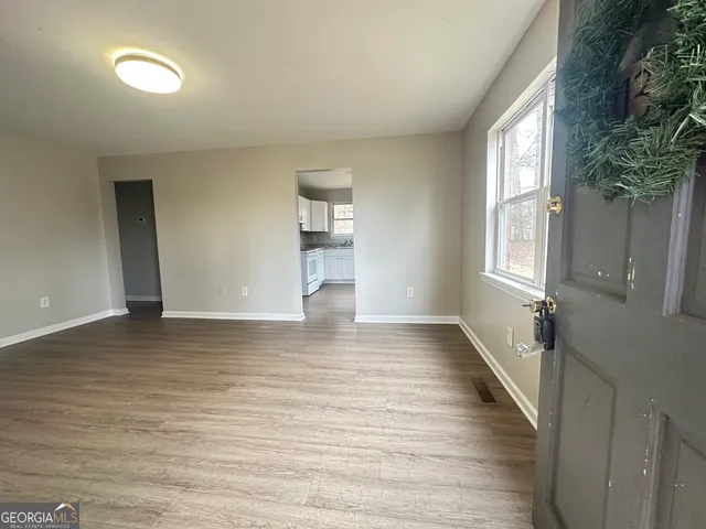 $1,300 | 1133 White Oak Drive, Athens, GA 30606