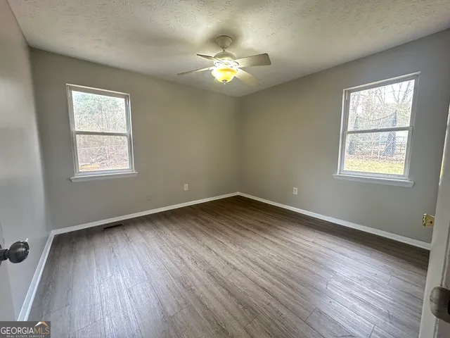 $1,300 | 1133 White Oak Drive, Athens, GA 30606