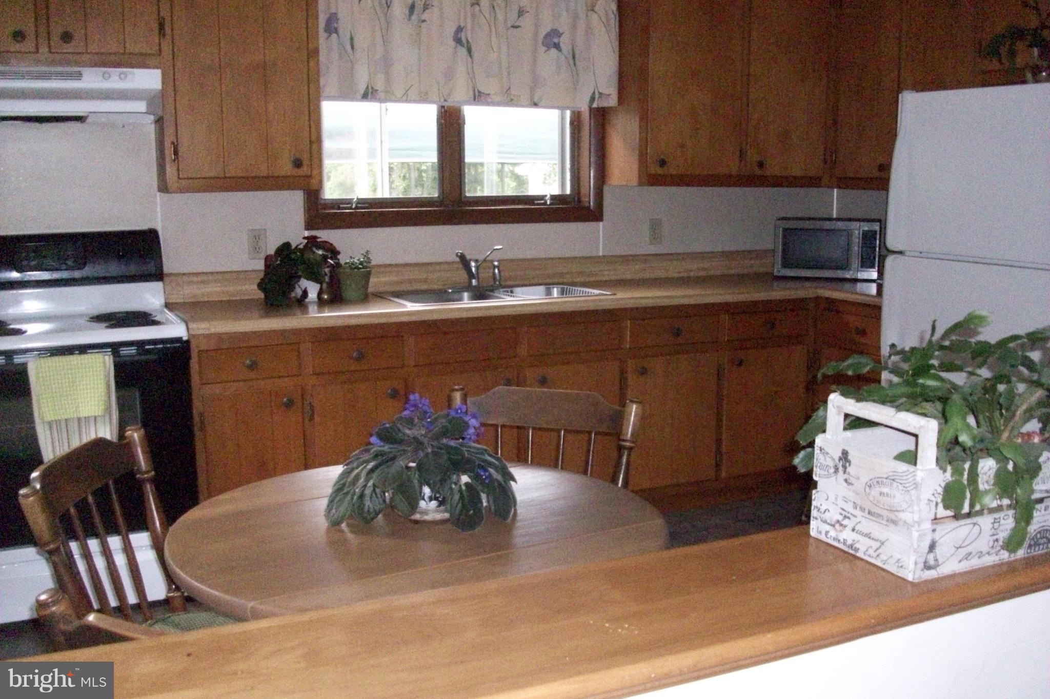 3031 Menges Mill Road Taneytown, MD 21787 - Photo 10 of 30 Cozy eat in kitchen