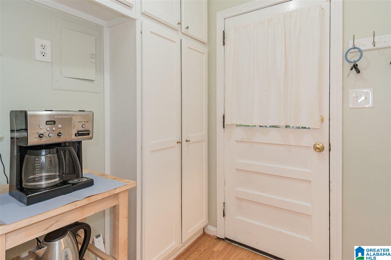 1215 Irving Road Birmingham, AL 35209 - Photo 23 of 48