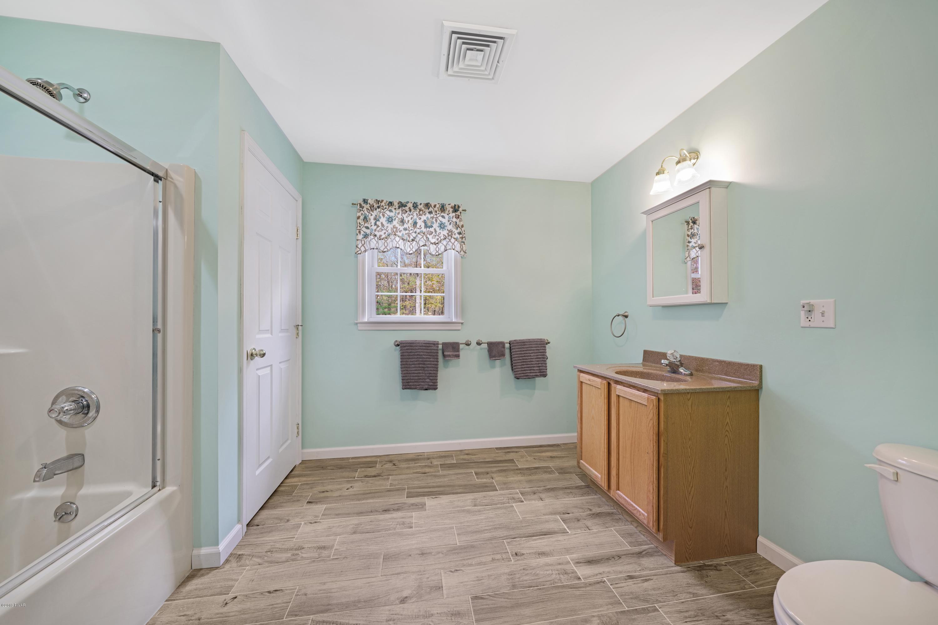 195 Fox Ridge Road Greeley, PA 18425 - Photo 22 of 39