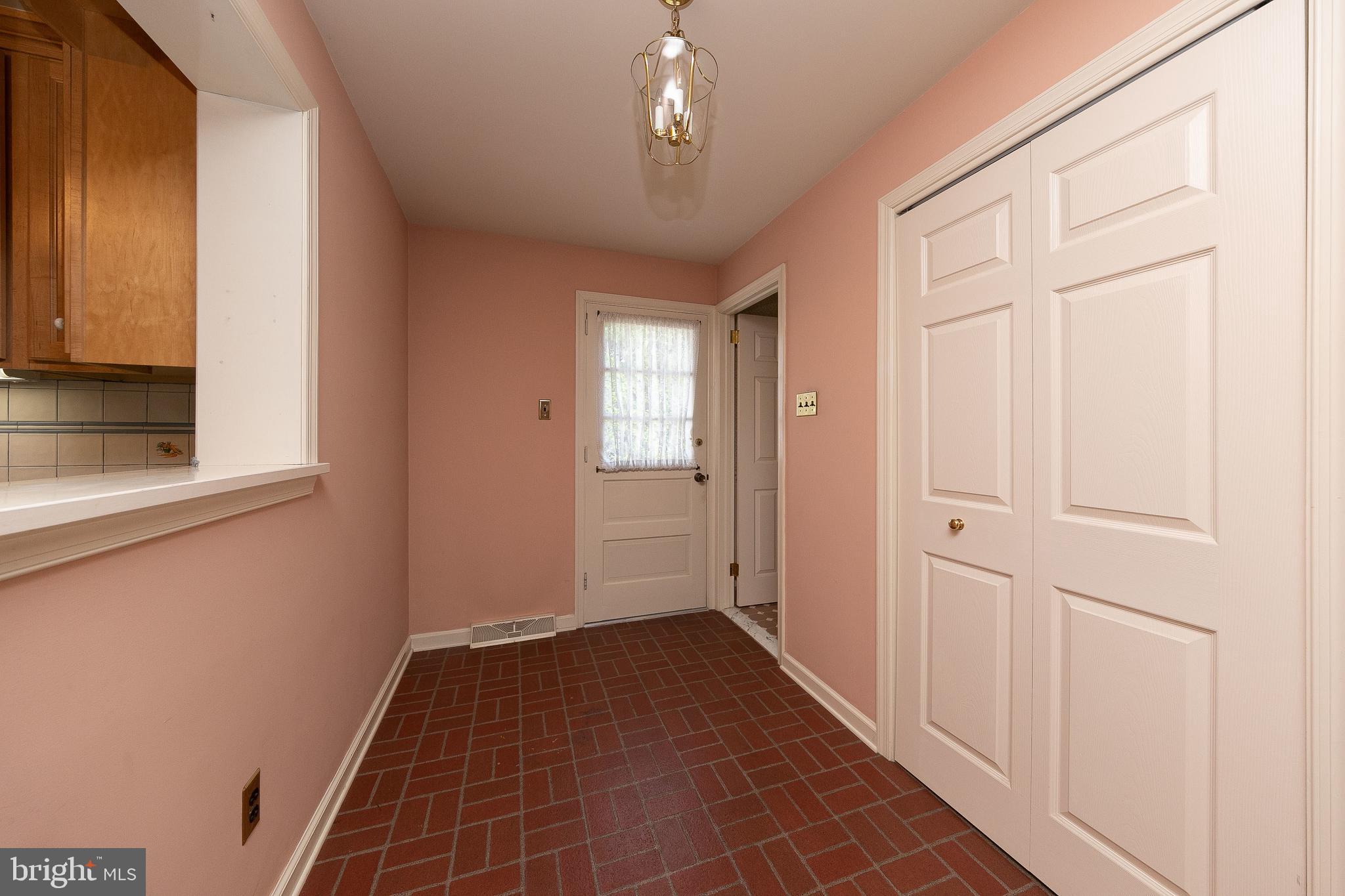 111 Berkeley Road Glenside, PA 19038 - Photo 11 of 23 Mud Room