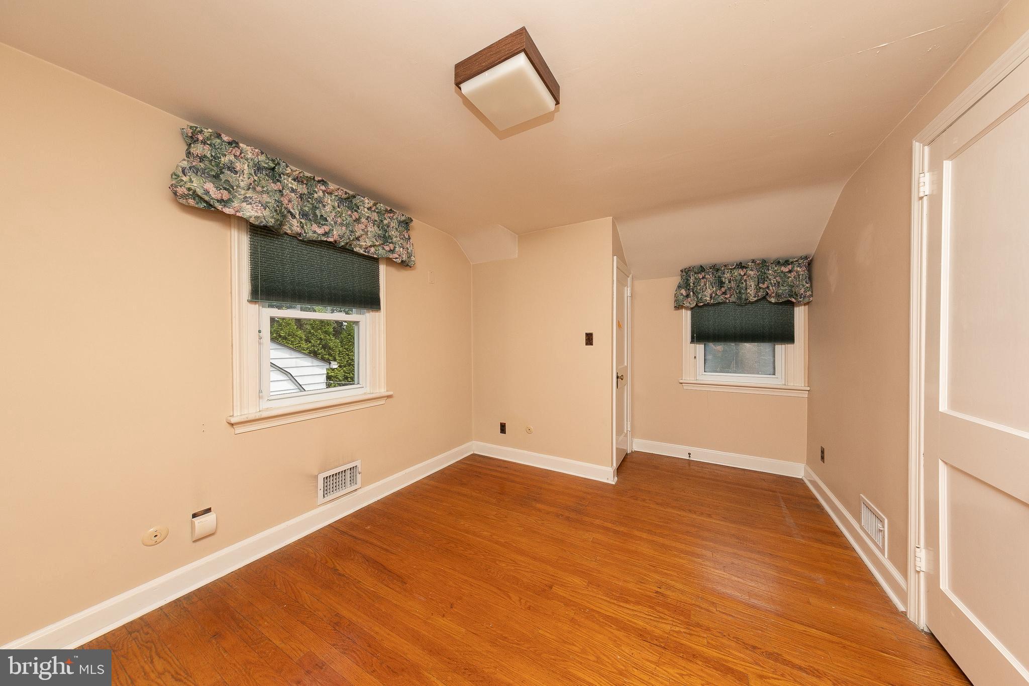 111 Berkeley Road Glenside, PA 19038 - Photo 17 of 23 Bedroom 3