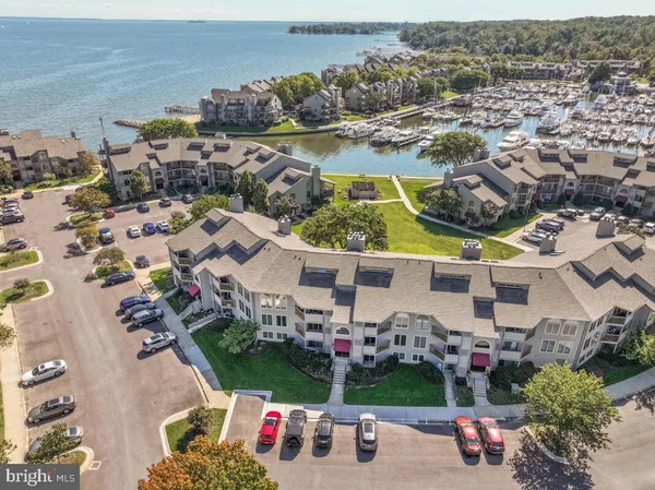 $2,700 | 7002 Channel Village Court, Unit 101, Annapolis, MD 21403
