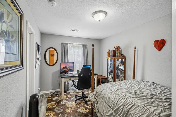 $235,000 | 9523 North Main Street, Kansas City, MO 64155