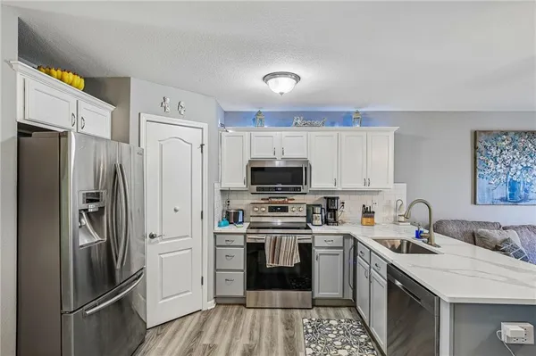 $235,000 | 9523 North Main Street, Kansas City, MO 64155