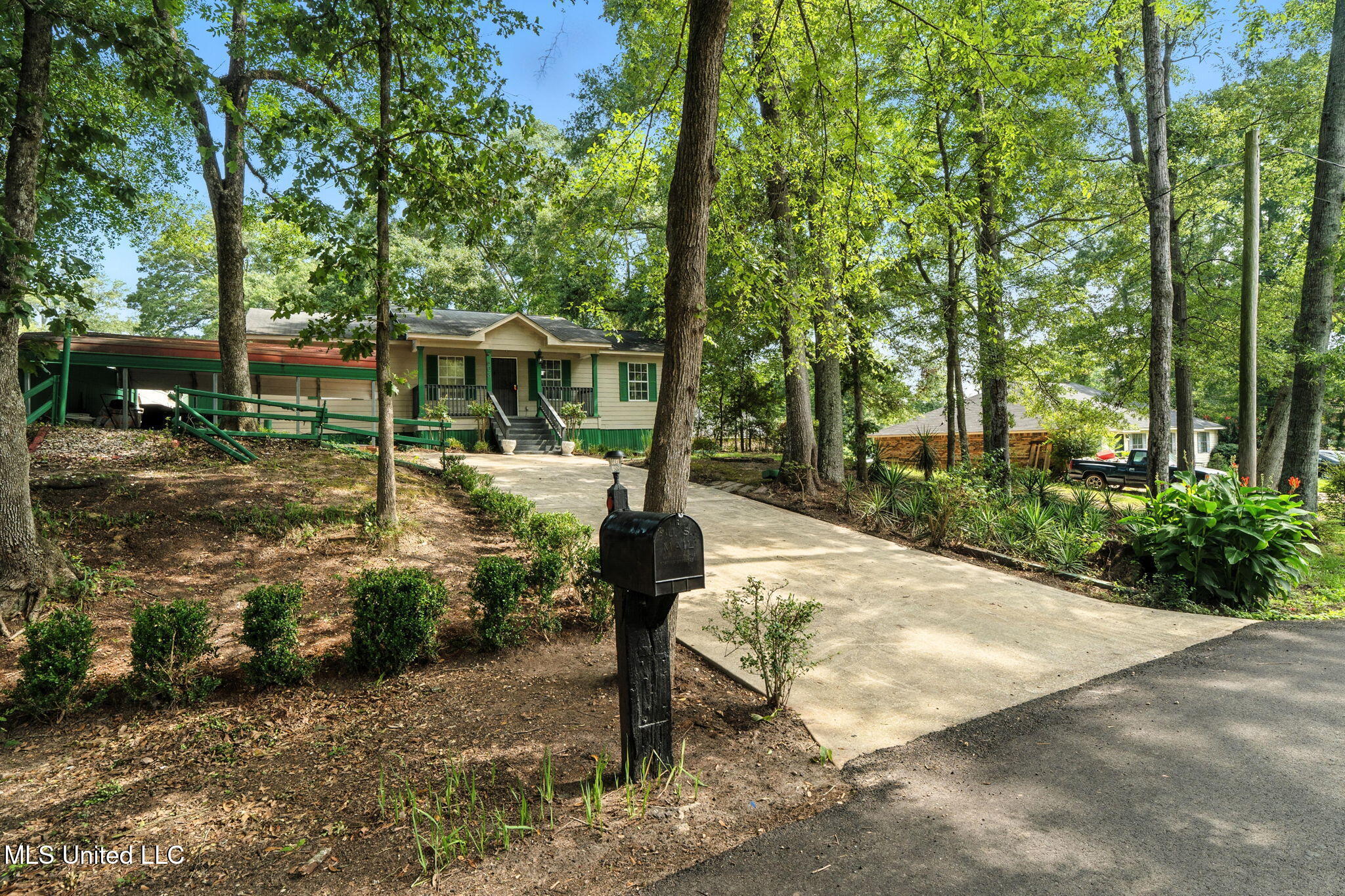 608 Baldwin Street Summit, MS 39666 - Photo 2 of 25 3-web-or-mls-EMP05825 Jason Colip