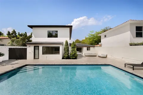 $2,750,000 | 2805 Southwest 4th Avenue, Miami, FL 33129