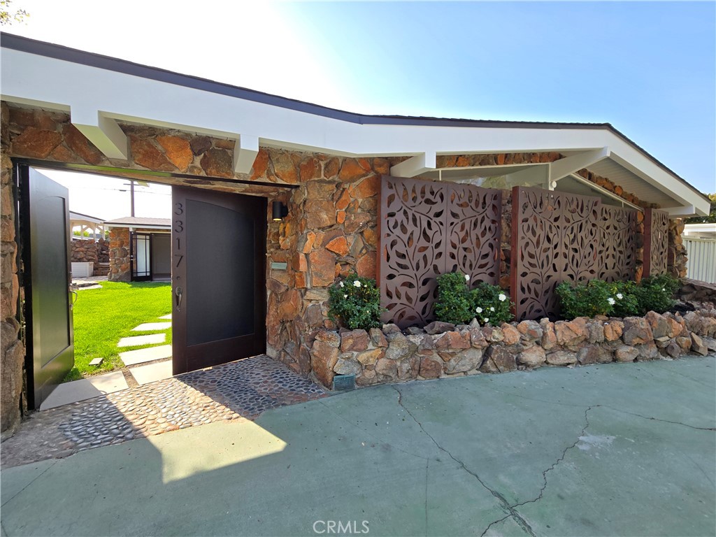 3317 Lees Avenue Long Beach, CA 90808 - Photo 2 of 75