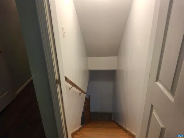 $474,900 | 76 Old Curdsville Road, Farmville, VA 23901