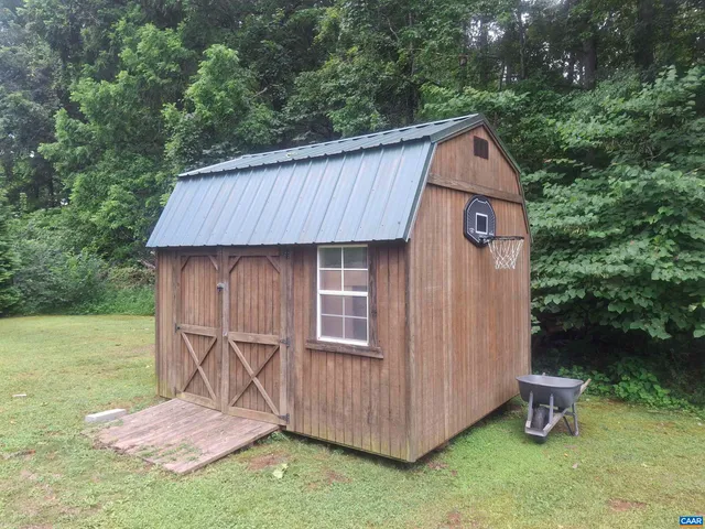 $485,000 | 76 Old Curdsville Road, Farmville, VA 23901