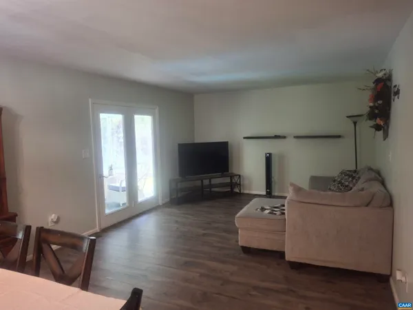 $474,900 | 76 Old Curdsville Road, Farmville, VA 23901