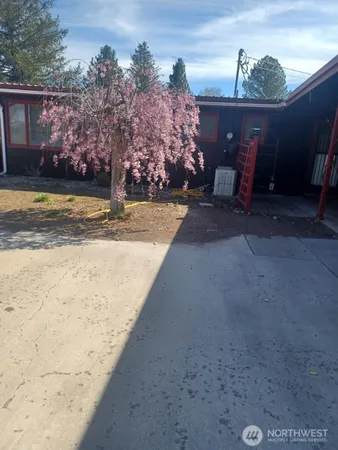 $360,000 | 533 Fairchild Loop, Moses Lake, WA 98837