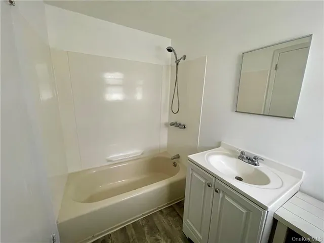 $1,700 | 5 Frances Drive, Unit 3, Hopewell Junction, NY 12533