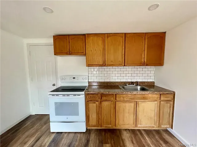 $1,700 | 5 Frances Drive, Unit 3, Hopewell Junction, NY 12533