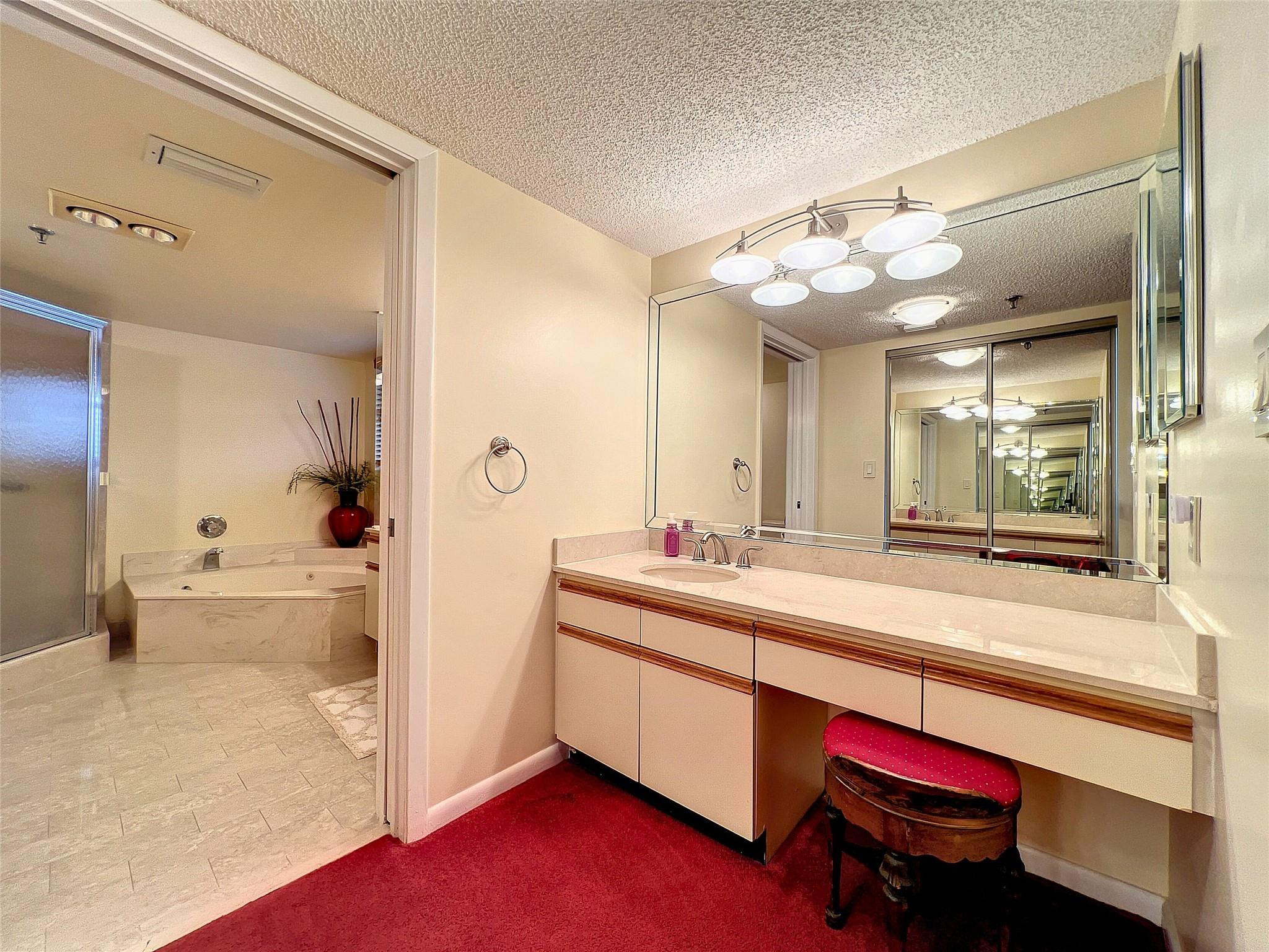 7578 Regency Lake Drive, Unit D301 Boca Raton, FL 33433 - Photo 14 of 37 Photo 14