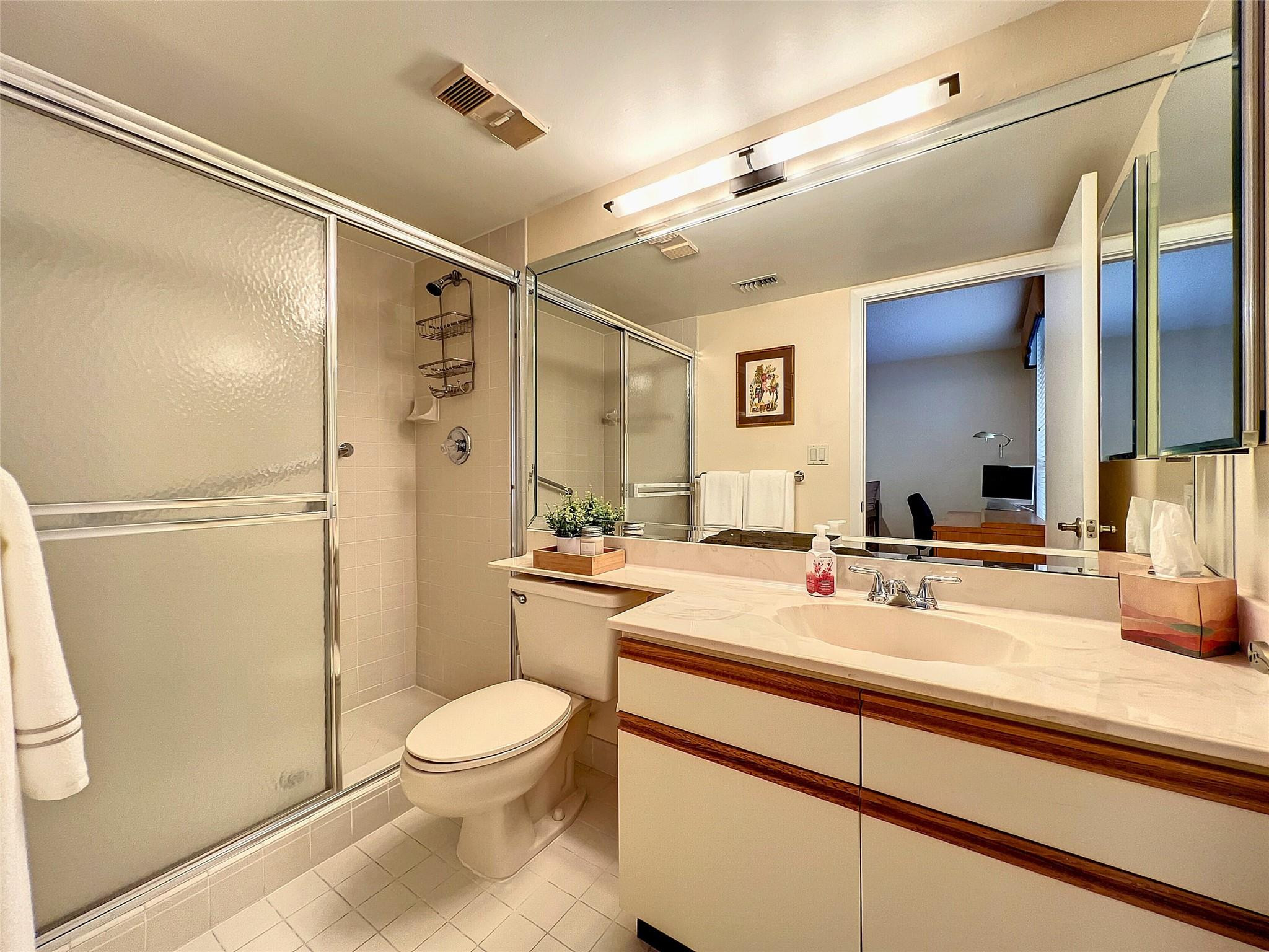 7578 Regency Lake Drive, Unit D301 Boca Raton, FL 33433 - Photo 19 of 37 Photo 19