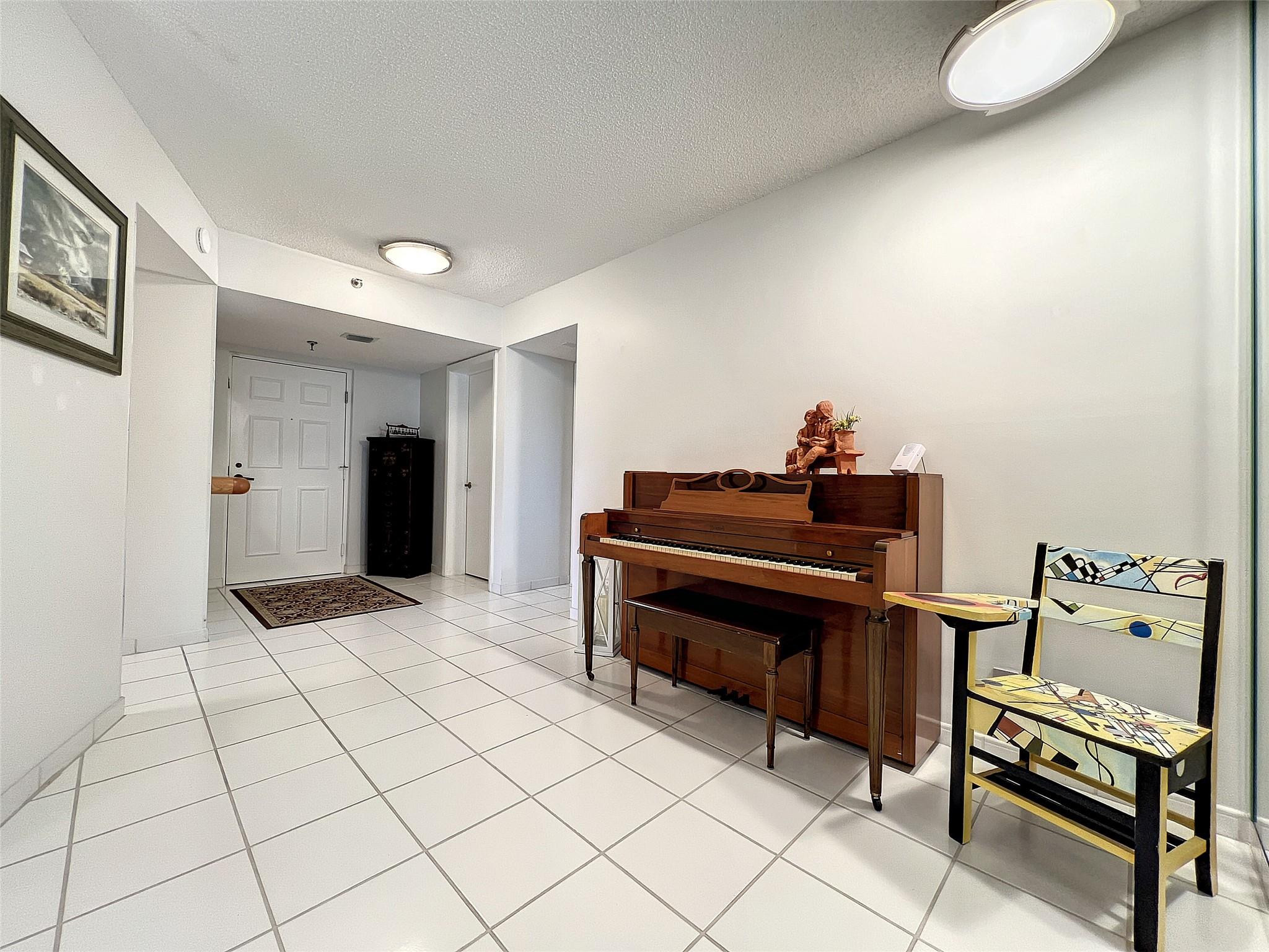 7578 Regency Lake Drive, Unit D301 Boca Raton, FL 33433 - Photo 3 of 37 Photo 3