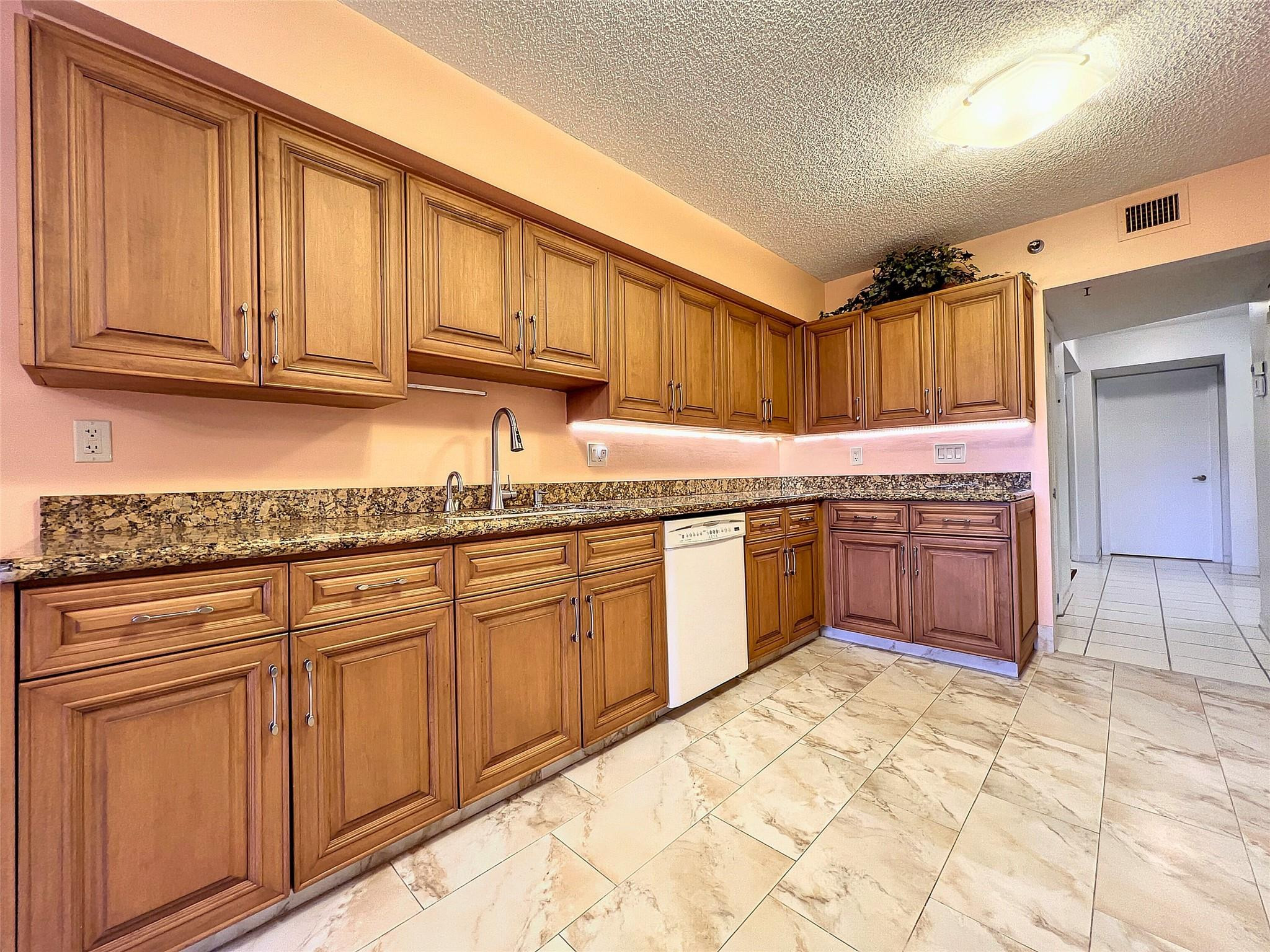 7578 Regency Lake Drive, Unit D301 Boca Raton, FL 33433 - Photo 6 of 37 Photo 6
