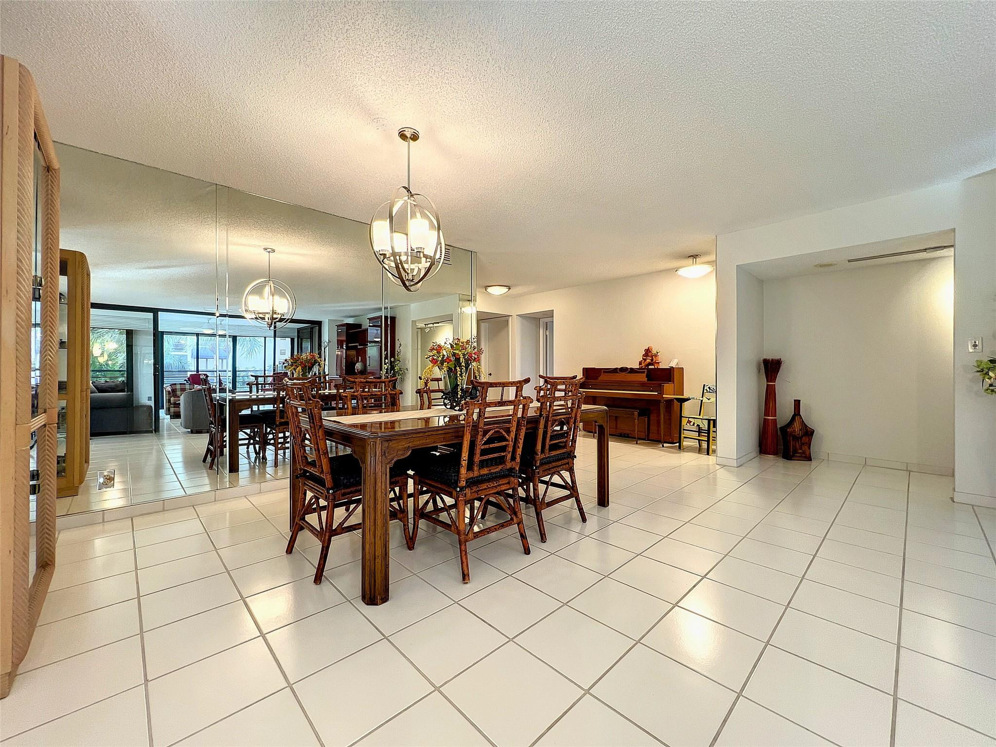 7578 Regency Lake Drive, Unit D301 Boca Raton, FL 33433 - Photo 8 of 37 Photo 8