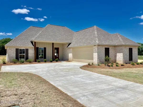 $345,600 | 425 Aurora Circle, Canton, MS 39046