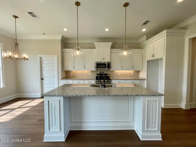 $355,600 | 425 Aurora Circle, Canton, MS 39046