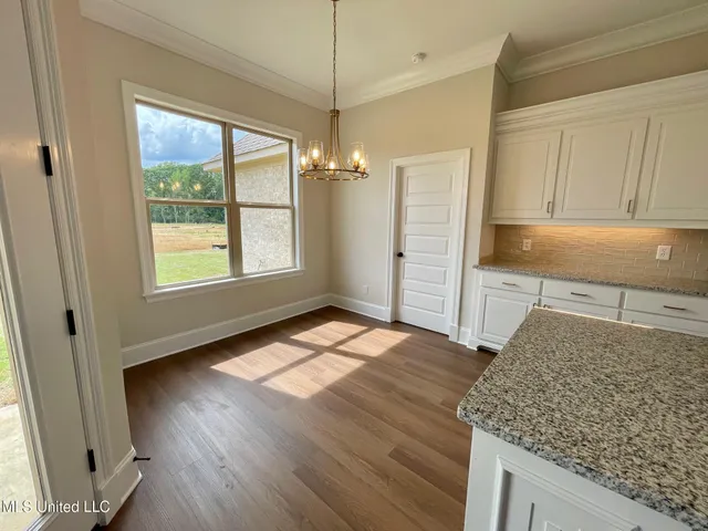 $355,600 | 425 Aurora Circle, Canton, MS 39046