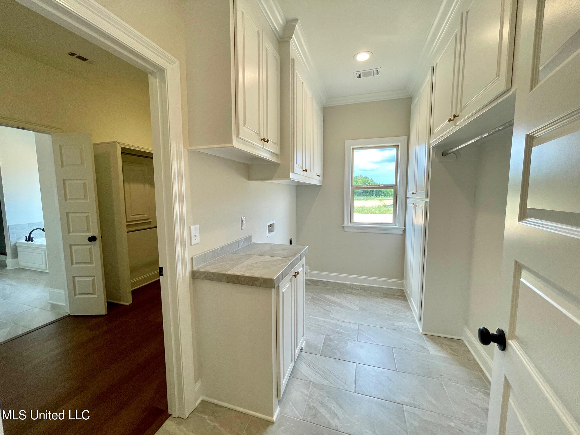 425 Aurora Circle Canton, MS 39046 - Photo 21 of 35 IMG_7794