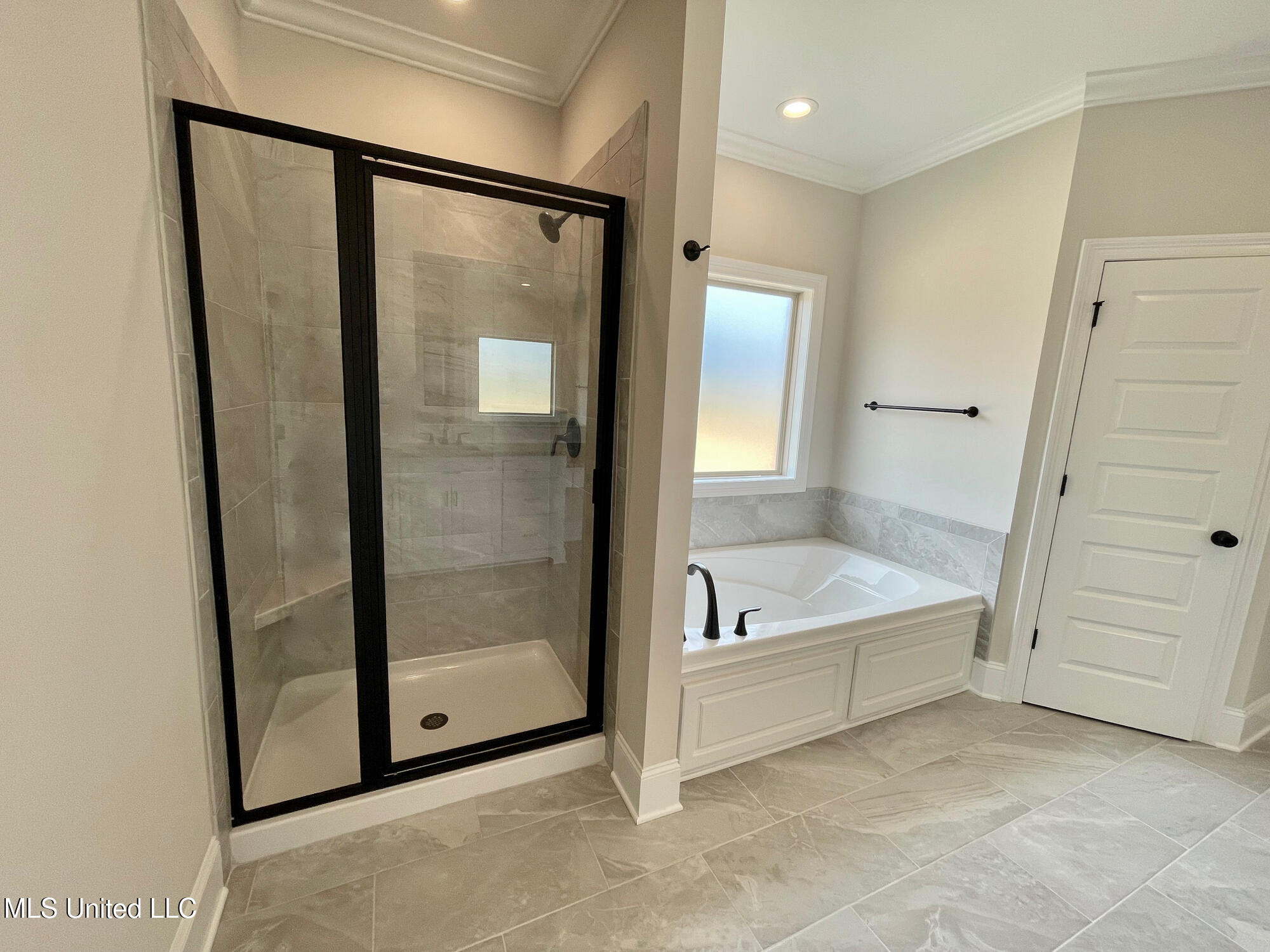 425 Aurora Circle Canton, MS 39046 - Photo 25 of 35 IMG_7803