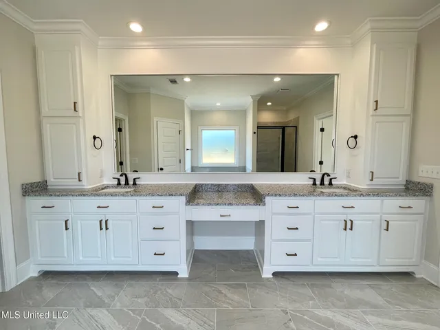 $355,600 | 425 Aurora Circle, Canton, MS 39046