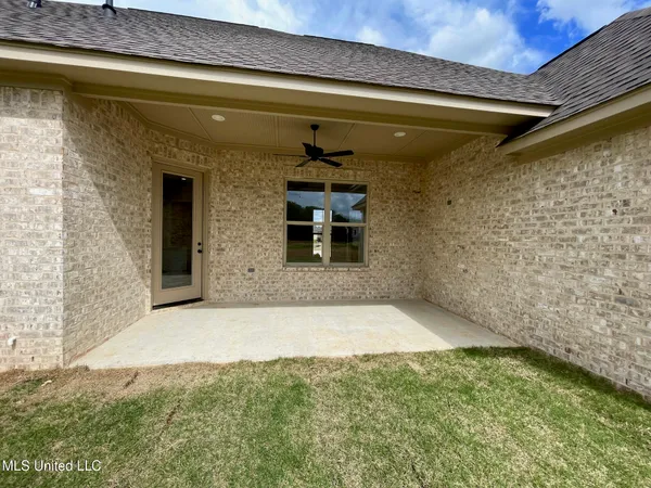$345,600 | 425 Aurora Circle, Canton, MS 39046