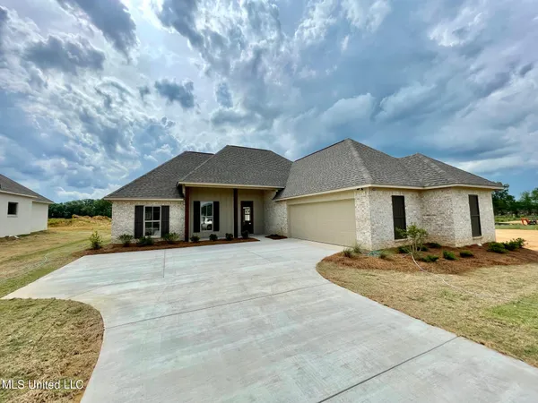 $345,600 | 425 Aurora Circle, Canton, MS 39046