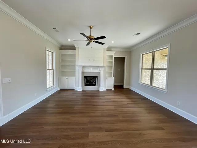 $355,600 | 425 Aurora Circle, Canton, MS 39046