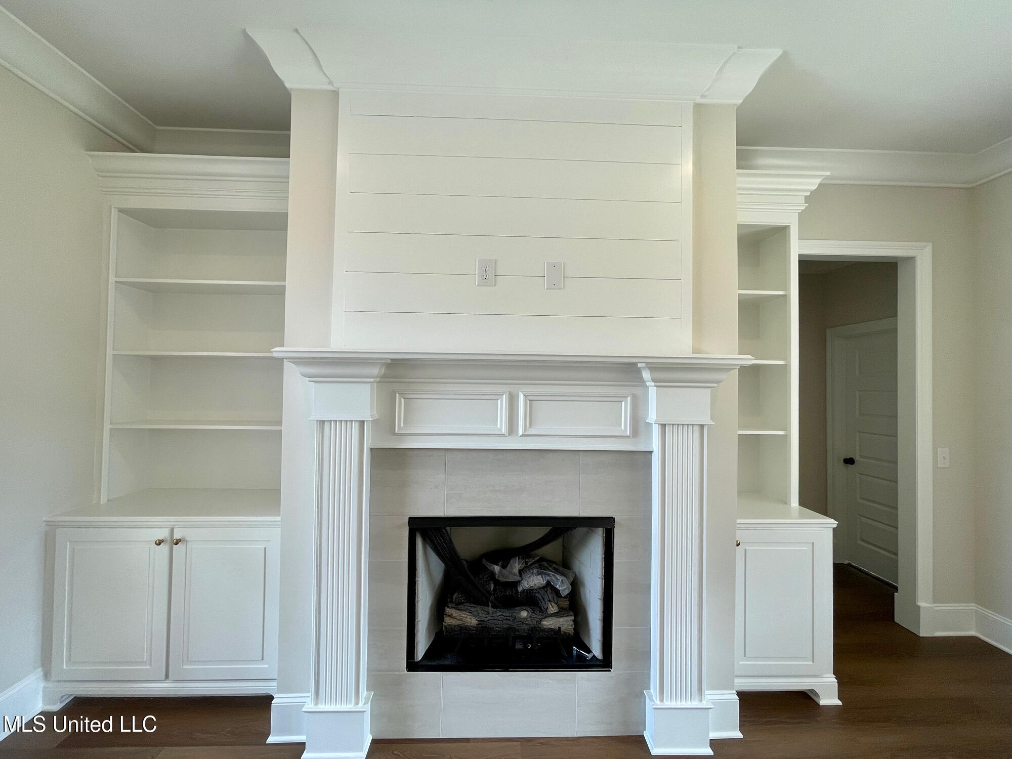 425 Aurora Circle Canton, MS 39046 - Photo 9 of 35 IMG_7786