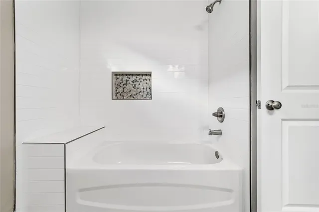 $399,999 | 6718 Southwest 10th Lane, Gainesville, FL 32607