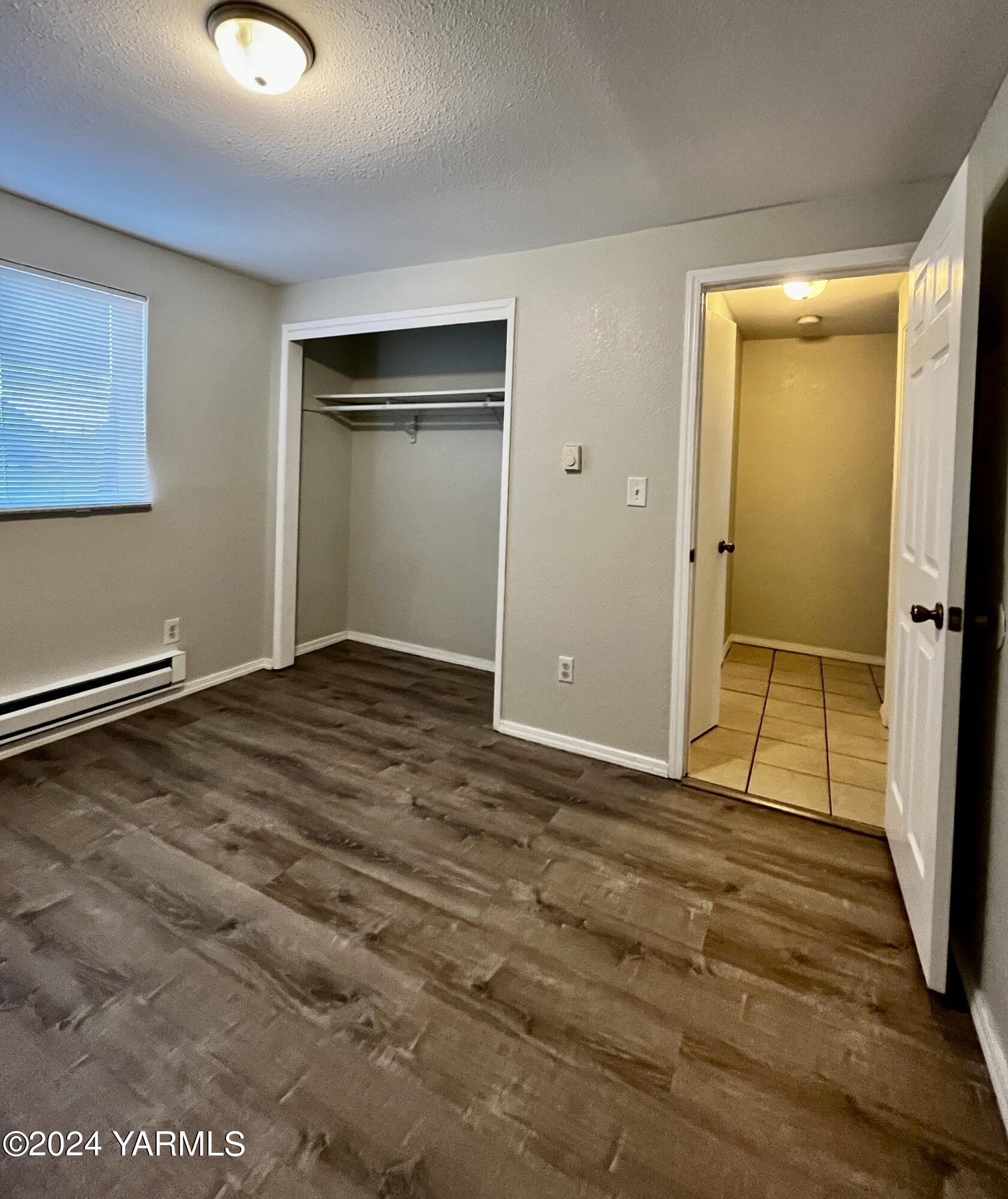 1403-1405 Roosevelt Avenue Yakima, WA 98902 - Photo 13 of 14 a view of an empty room