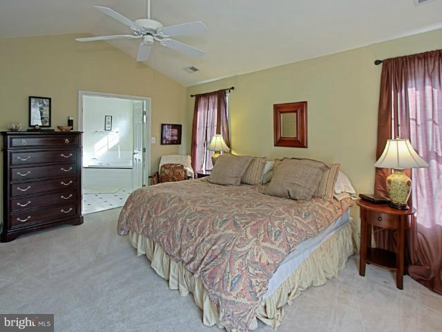 11197 Square Sail Court Reston, VA 20191 - Photo 14 of 30 Bedroom (Master)