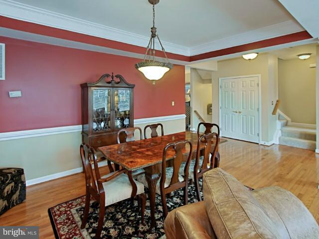 11197 Square Sail Court Reston, VA 20191 - Photo 23 of 30 Dining Room