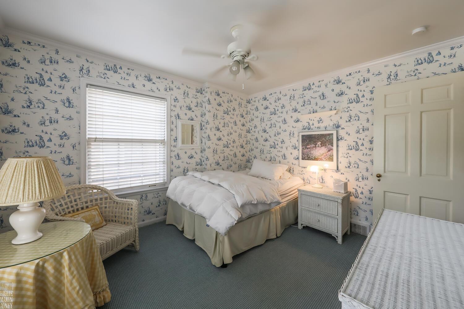222 Moran Road Grosse Pointe, MI 48236 - Photo 37 of 51 50154533-d0490ed9-c4e6-45f8-bb7d-ff2bc7f5639d.JPG