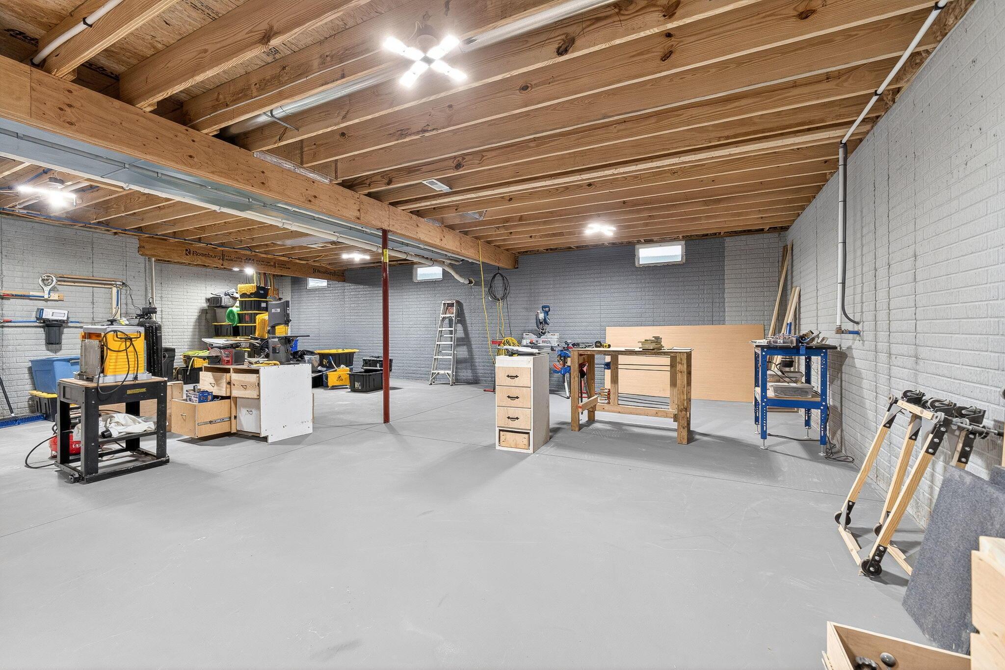 25461 Shoemaker Road Circleville, OH 43113 - Photo 52 of 61 25461 Shoemaker (Interior)-40