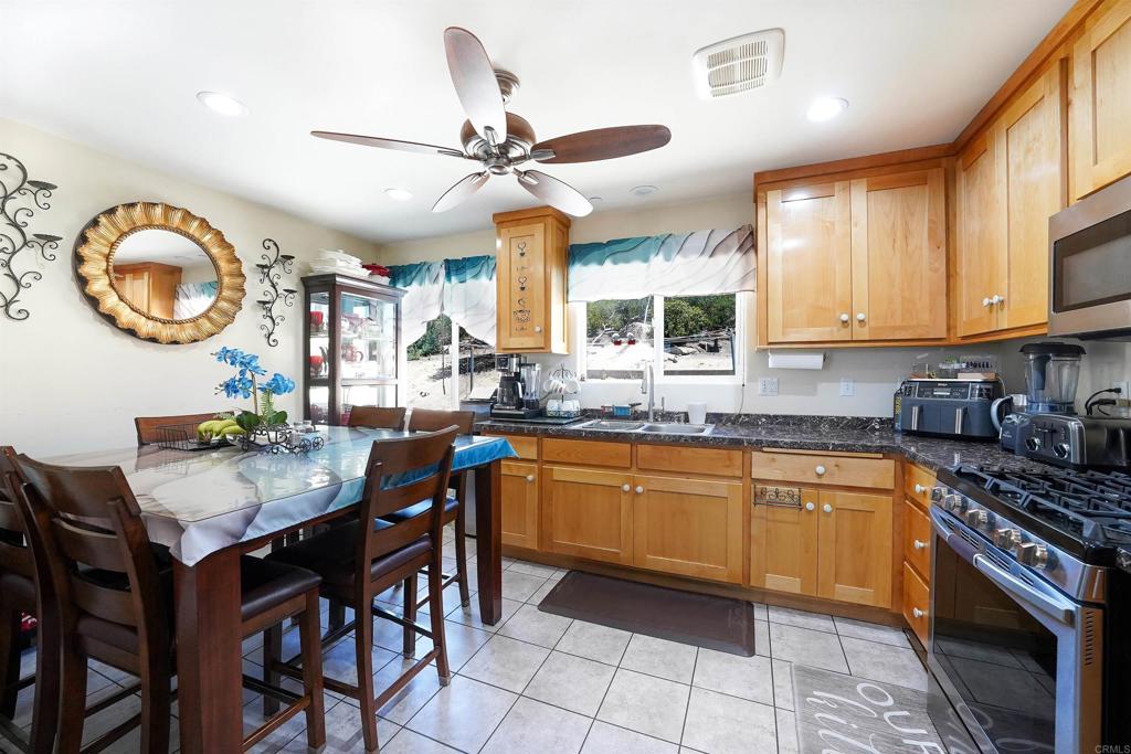 27824 Golden Eagle Road Ramona, CA 92065 - Photo 8 of 36