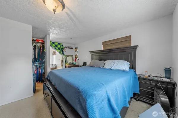 $1,050,000 | 2118 160th Place Southwest, Lynnwood, WA 98087