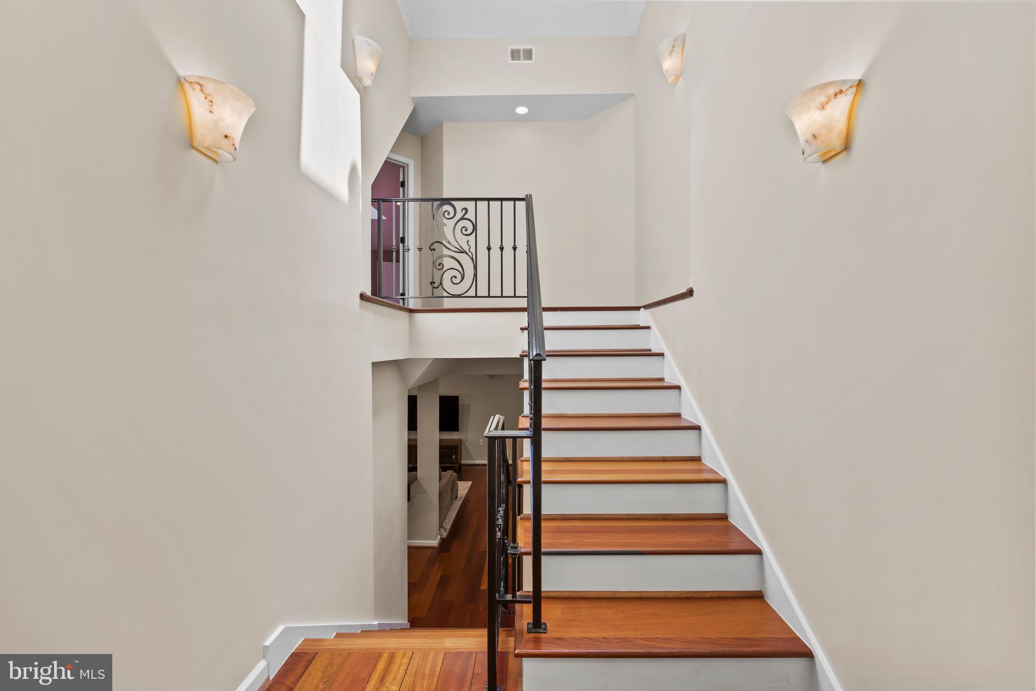 11019 Ring Road Reston, VA 20190 - Photo 28 of 78 Stairs to Primary Bedroom