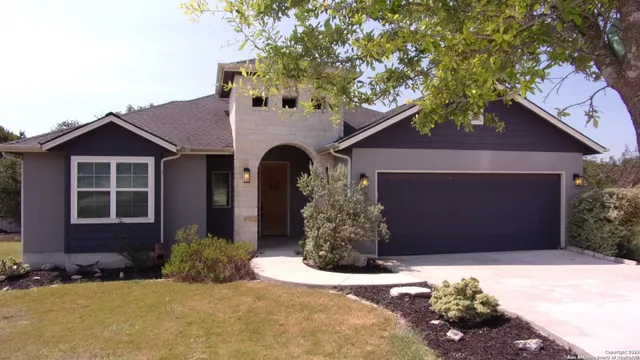 $2,295 | 115 Manuel Herrera, Blanco, TX 78606