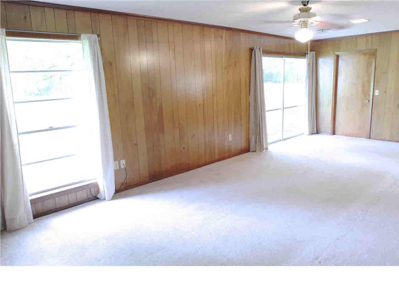828 Colonial Circle Jackson, MS 39211 - Photo 3 of 19 Photo 3