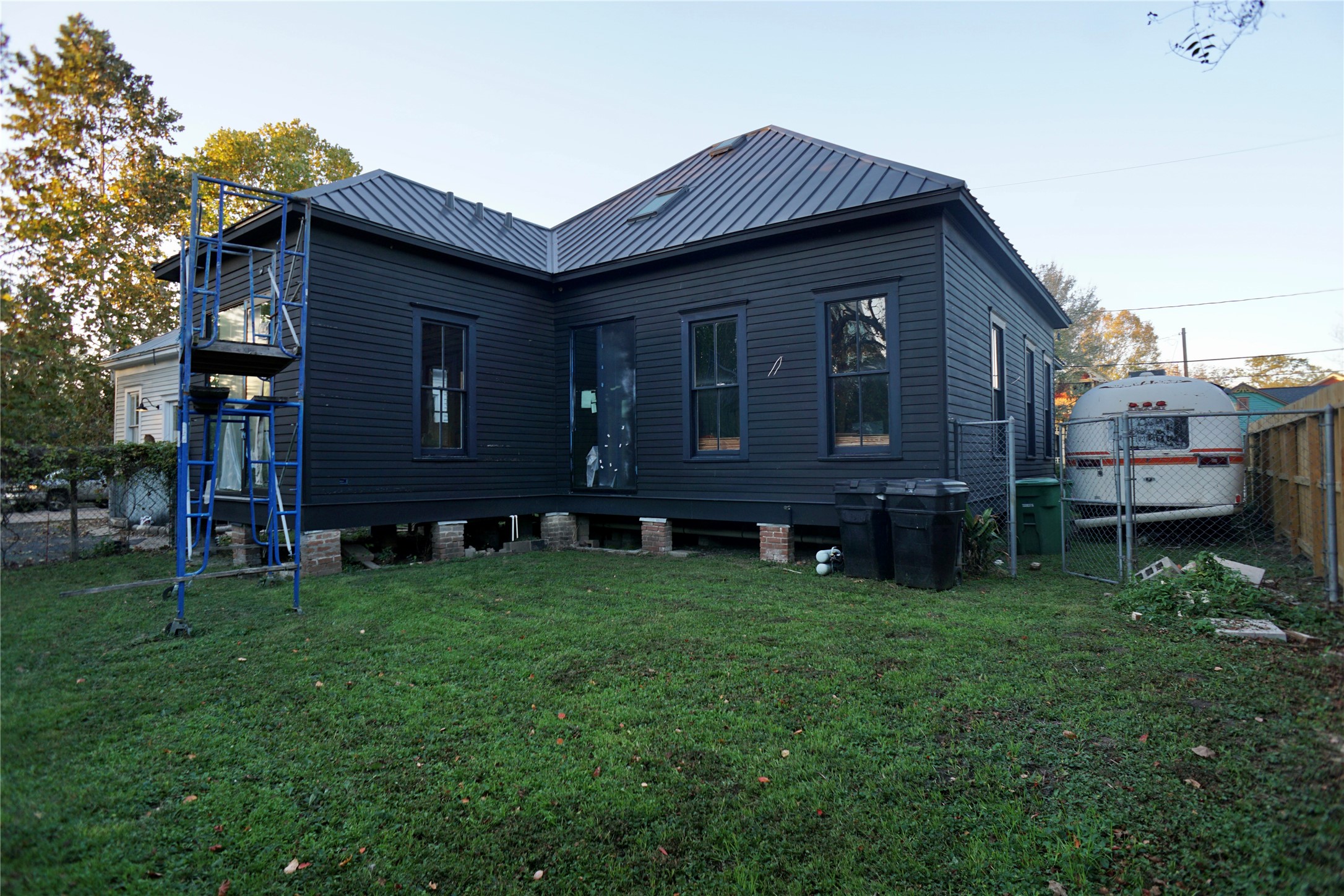 2215 Kane Street Houston, TX 77007 - Photo 24 of 24 a view of a house with a yard